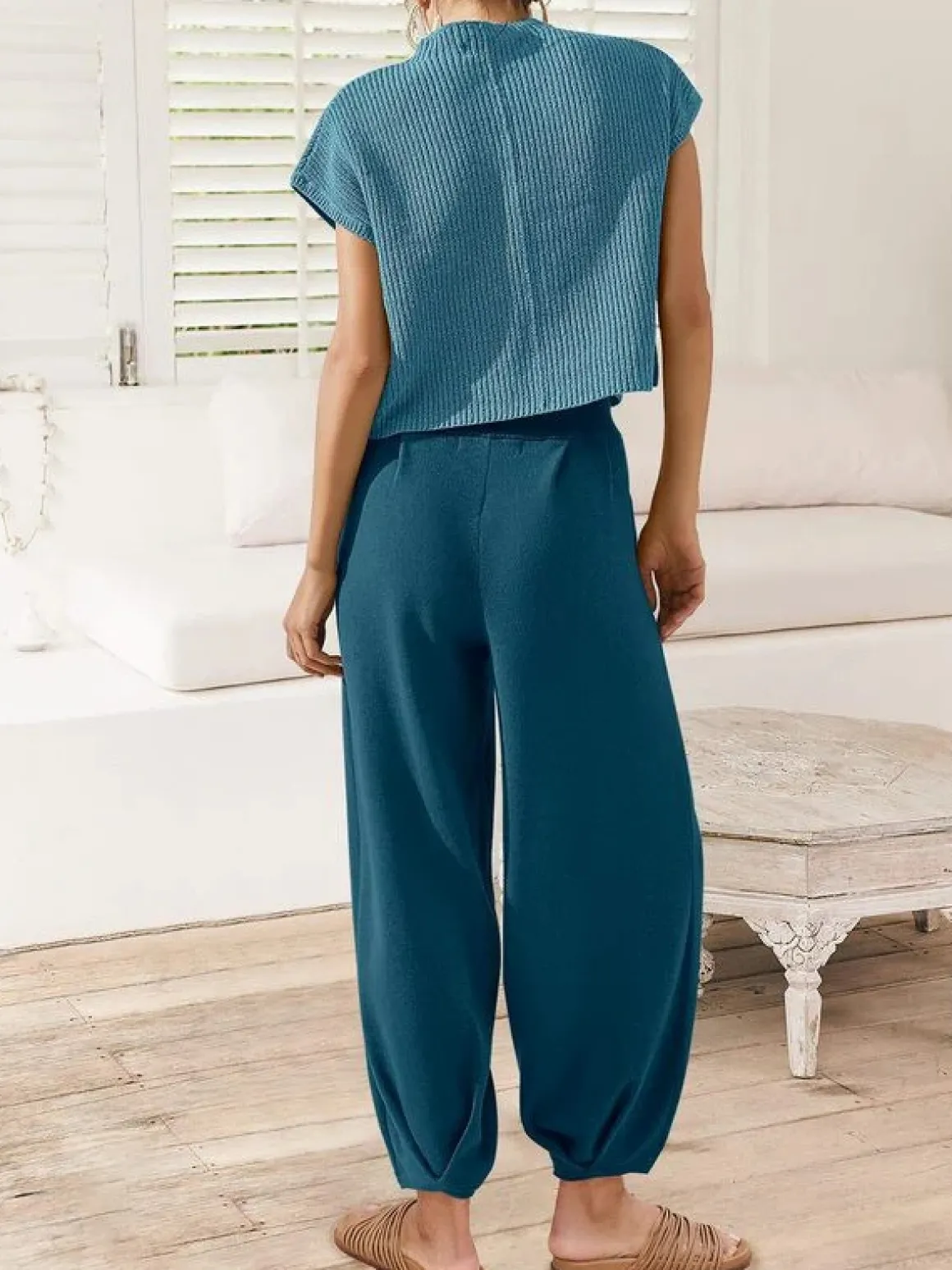 annva_piece_set_online_on_8.webp Annva 2-Piece Set *Online Only*