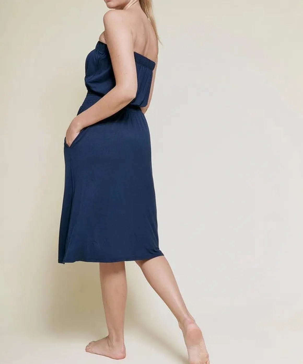 bamboo_tube_dress_knee_le_4.webp BAMBOO TUBE DRESS KNEE LENGTH * Online Only*