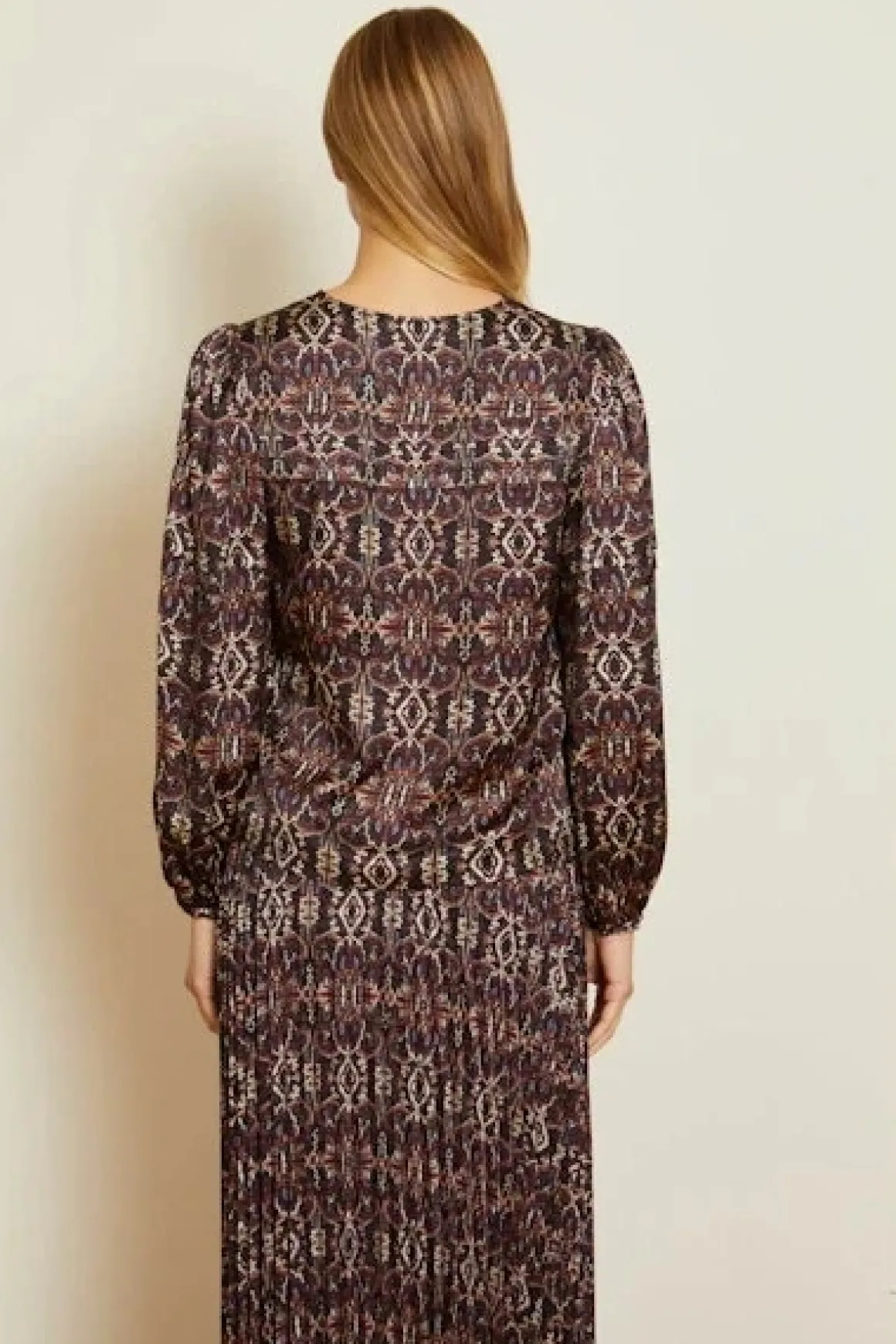 caballero_pearl_deco_top_2.webp Caballero Pearl Deco Top