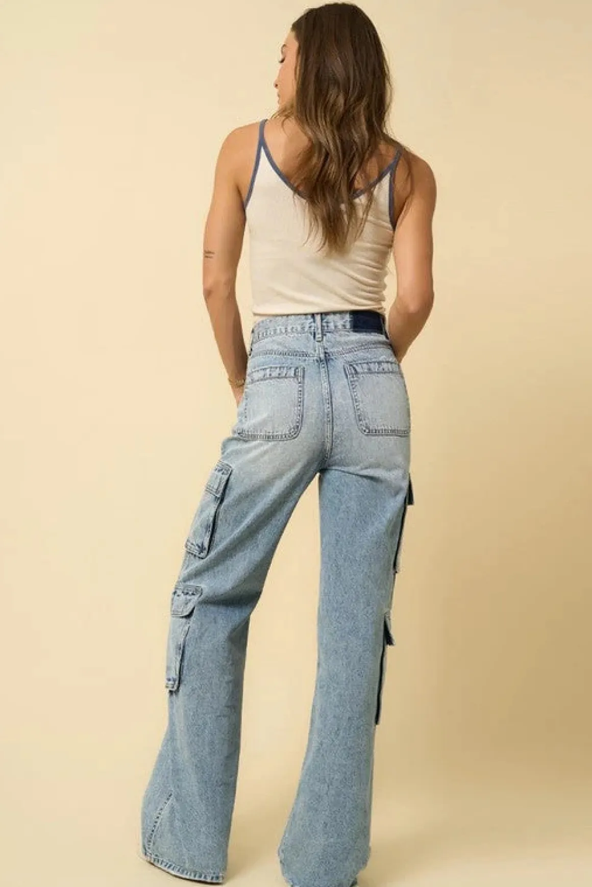 crossover_relaxed_cargo_j_8.webp CROSSOVER RELAXED CARGO JEANS *Online Only*
