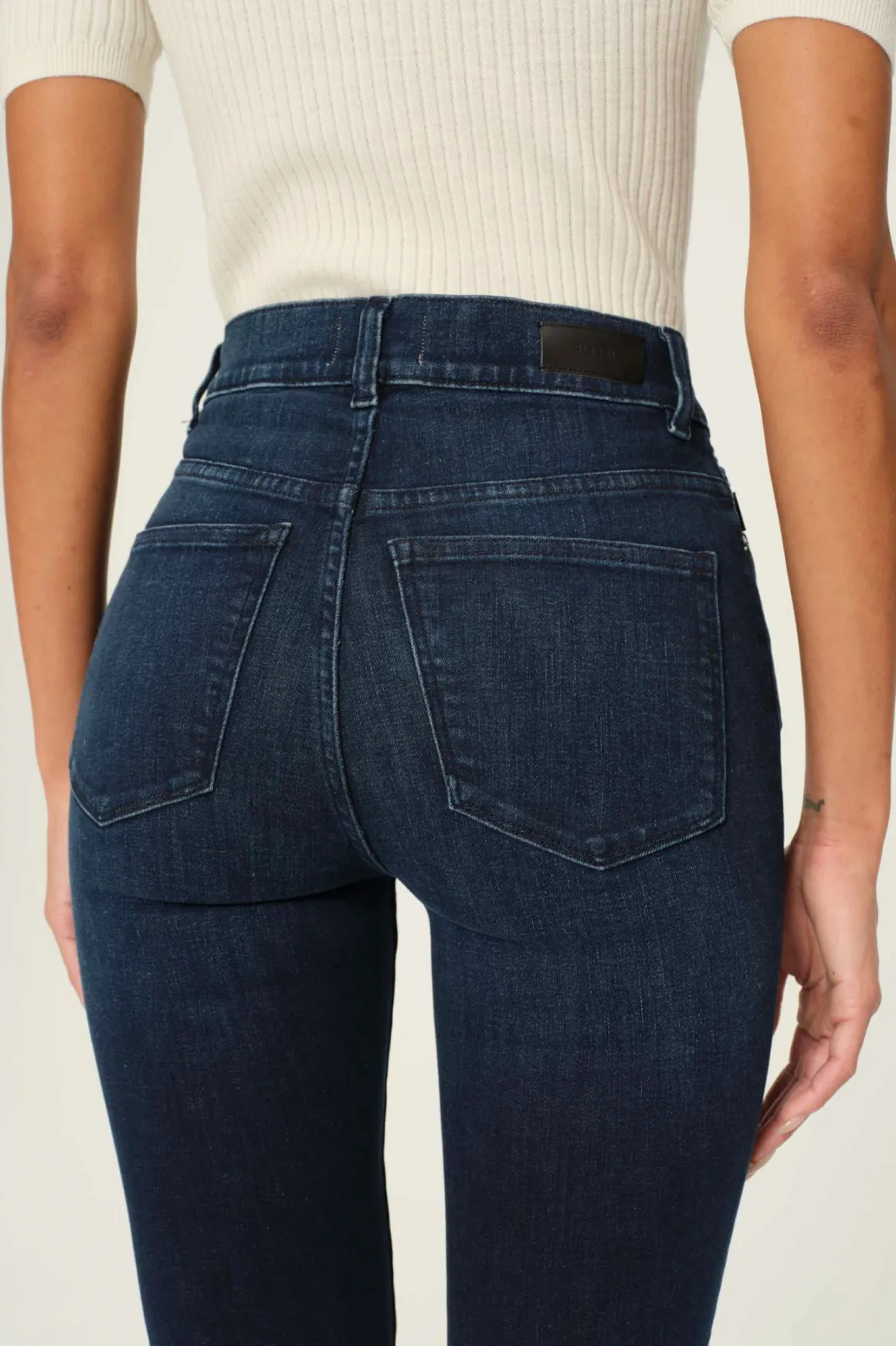 dl_halle_high_rise_jeans_5.webp DL1961 Halle High Rise Jeans