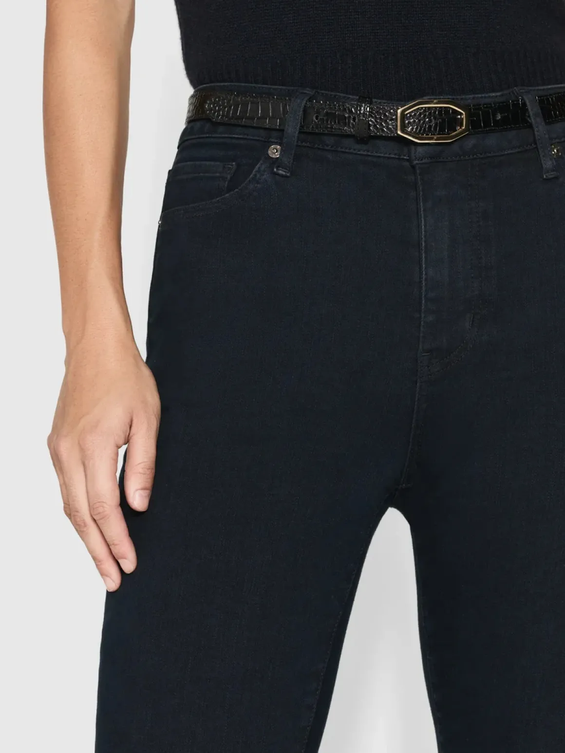 frame_le_mini_boot_outsea_3.webp Frame Le Mini Boot Outseam Slit Jeans