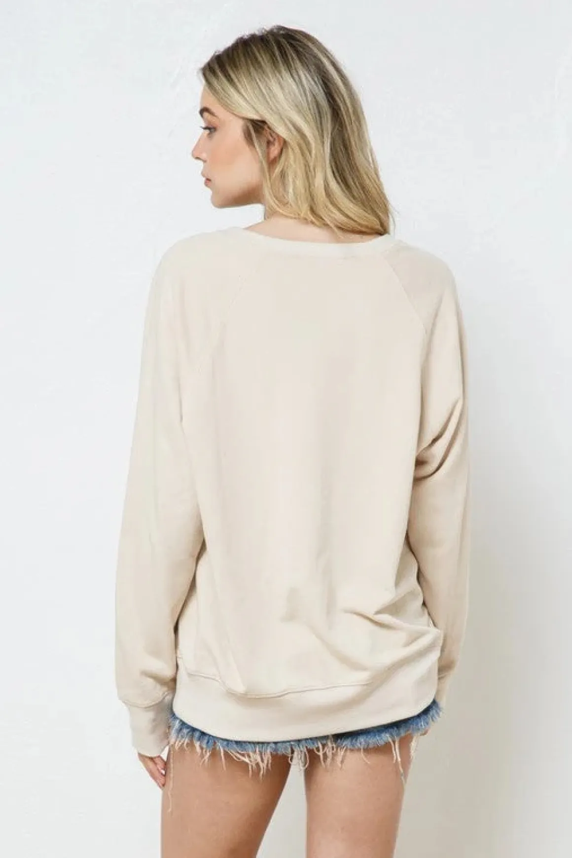 french_terry_graphic_swea_3.webp French Terry Graphic Sweatshirt *Online Only*