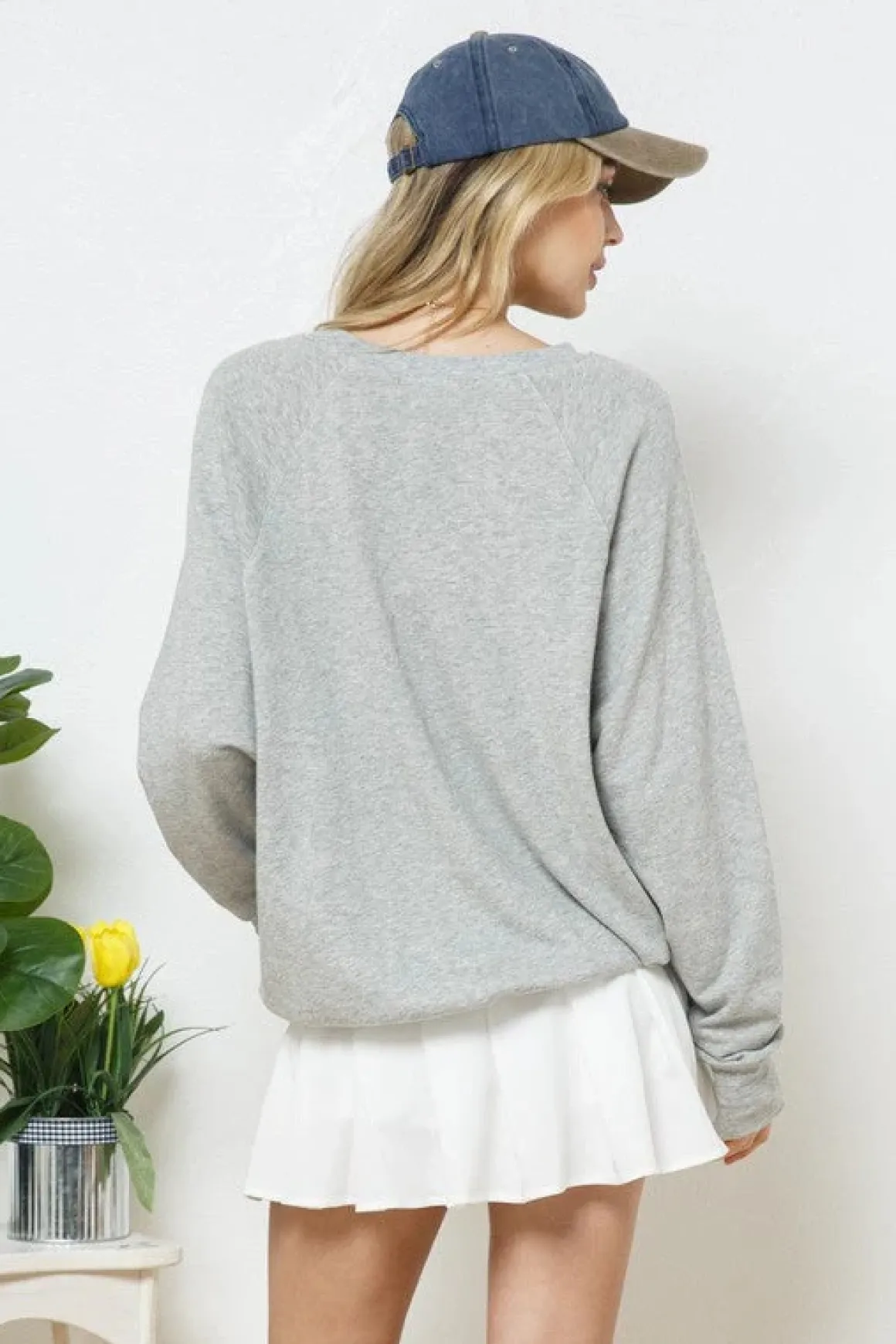 french_terry_graphic_swea_5.webp French Terry Graphic Sweatshirt *Online Only*