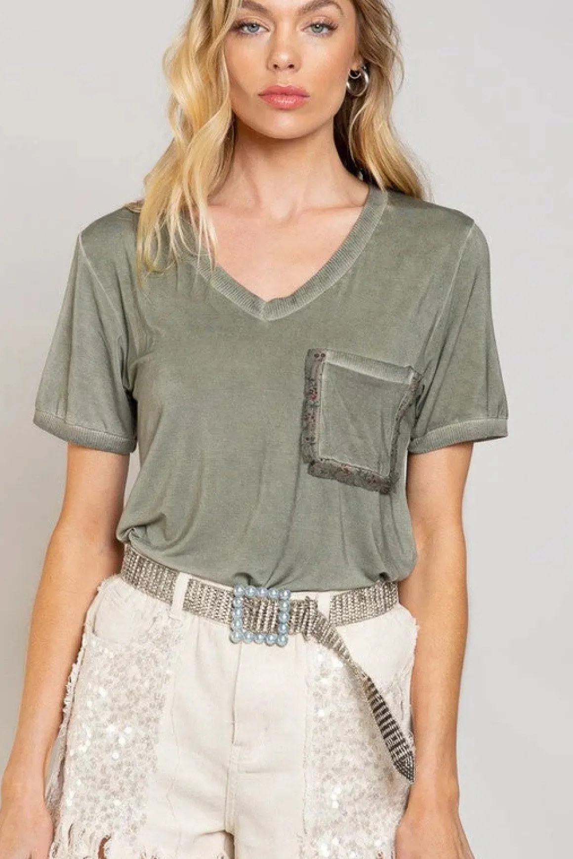 girly_meets_basic_short_s_3.webp Girly Meets Basic Short Sleeve Top *Online Only*