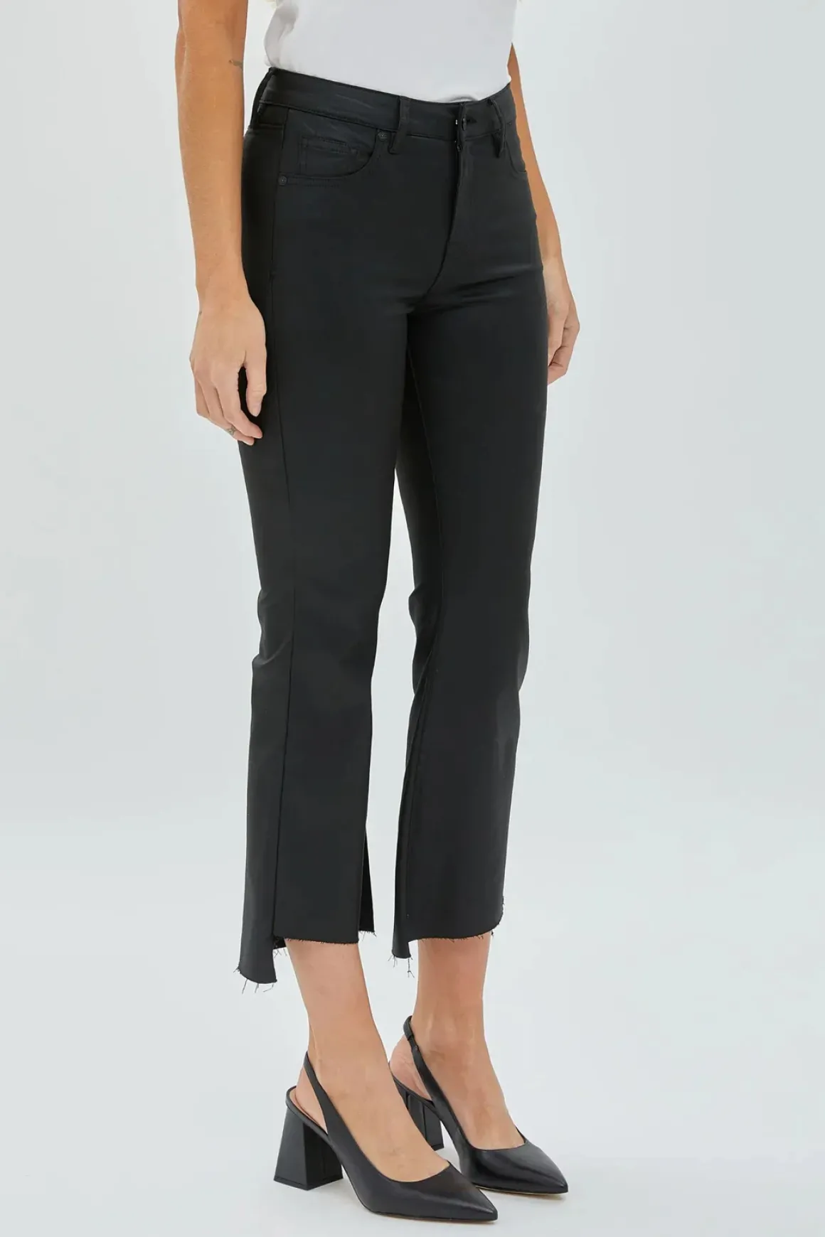 Hidden Happi Crop Coated Step Hem Jeans