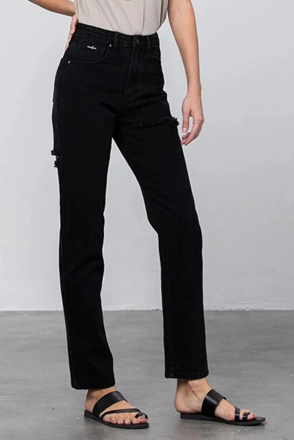 jadon_ripped_mom_jeans_on_8.webp Jadon Ripped Mom Jeans *Online Only*