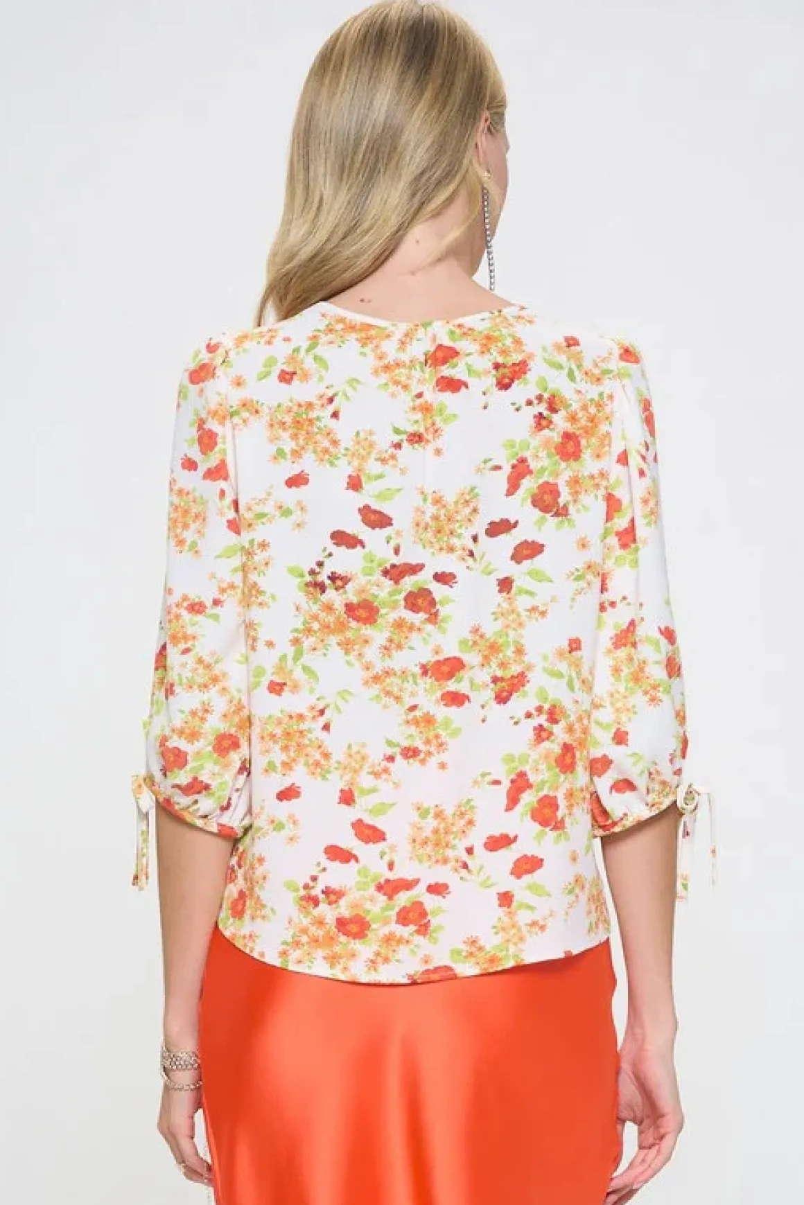 made_in_usa_flower_print__3-1.webp Made in USA Flower Print V neck Top *Online Only*
