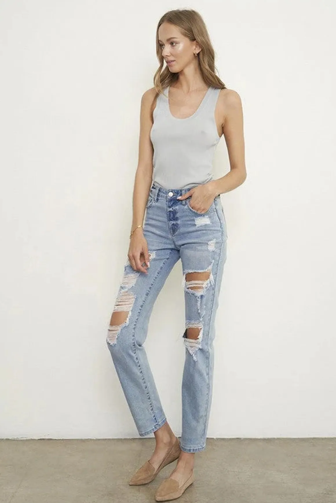 mid_rise_slim_boyfriend_j_3.webp MID RISE SLIM BOYFRIEND JEANS