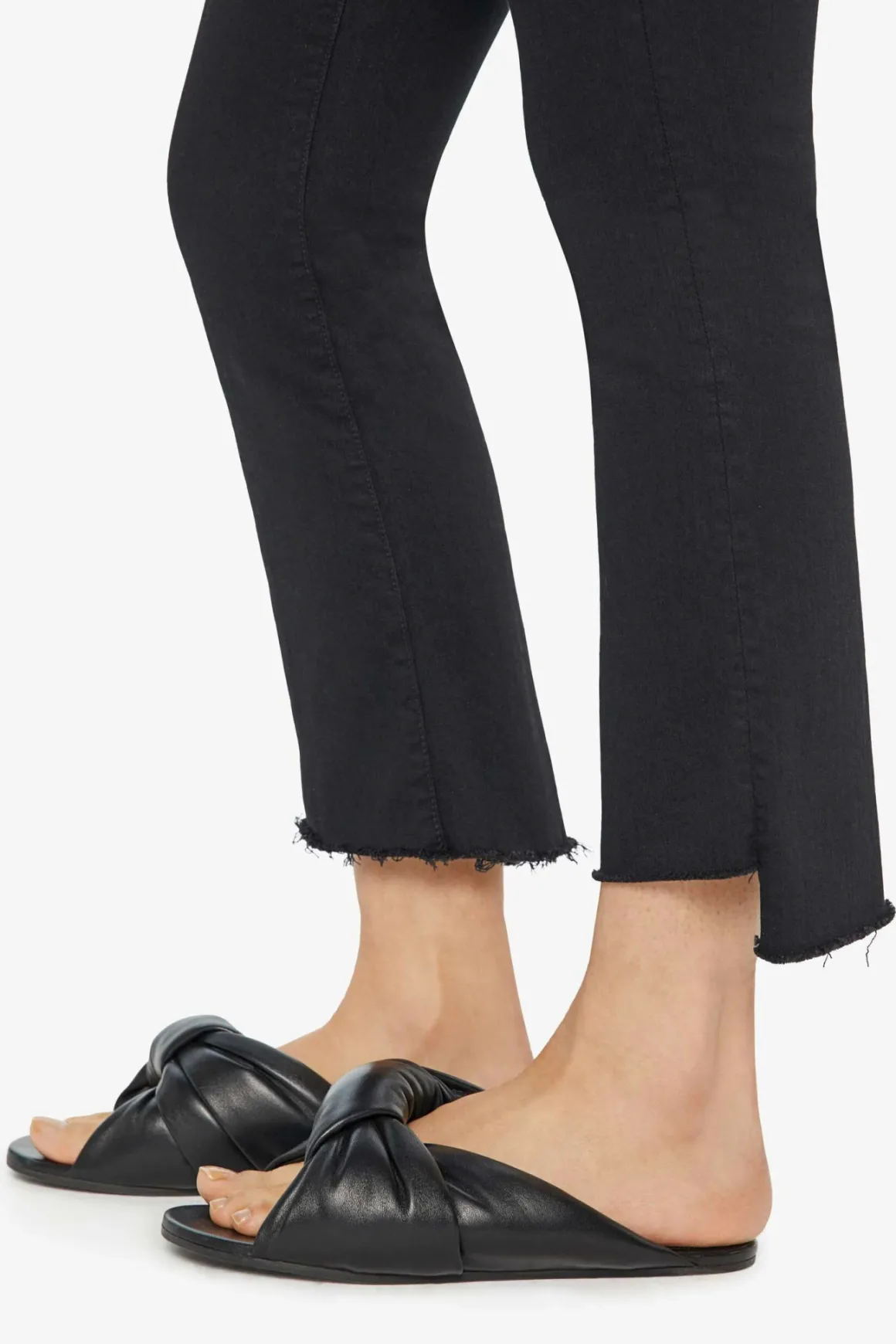 mother_insider_crop_step__3-1.webp Mother Insider Crop Step Fray