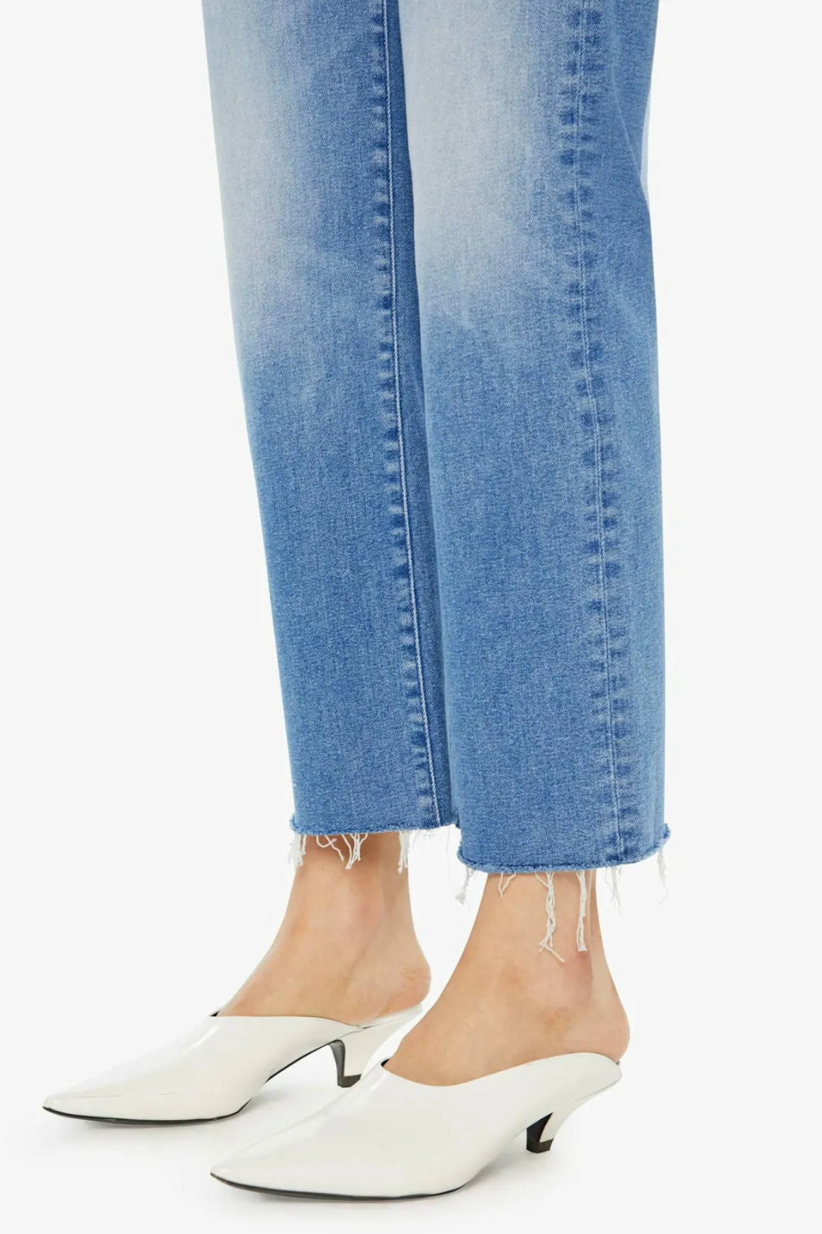 mother_mid_rise_rambler_a_2.webp Mother Mid Rise Rambler Ankle Fray Jeans