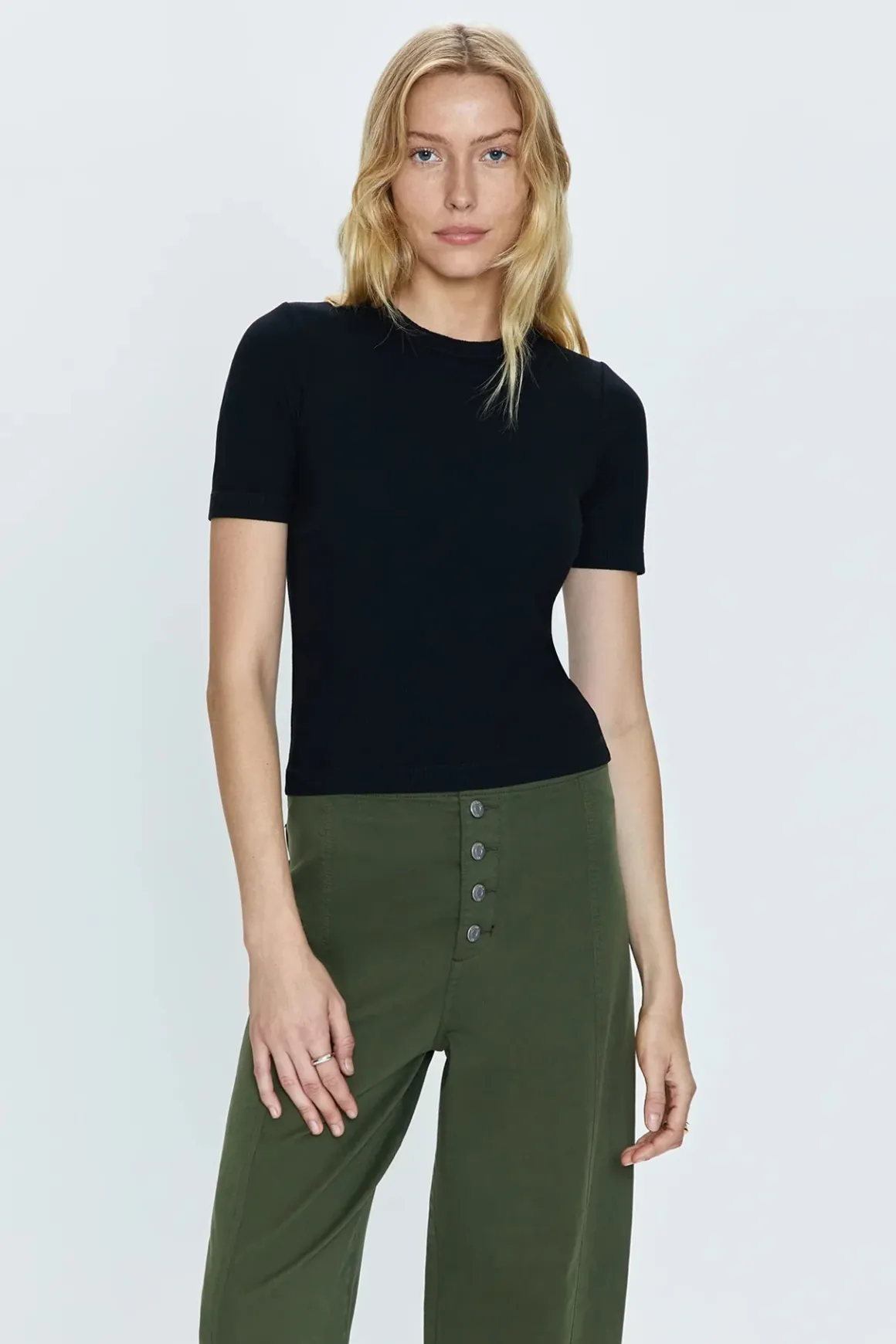 Pistola Bella Fitted Tee