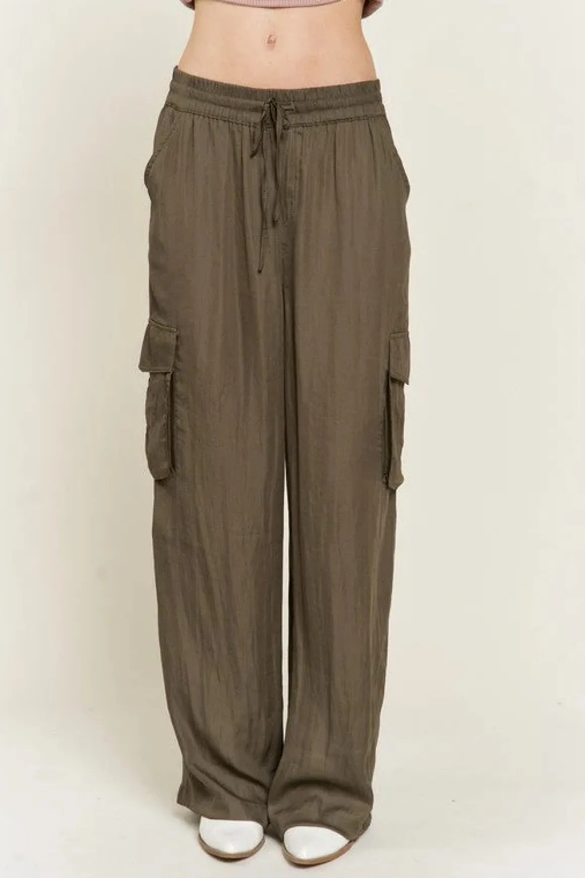 satin_cargo_pants_online__20.webp SATIN CARGO PANTS *Online Only*