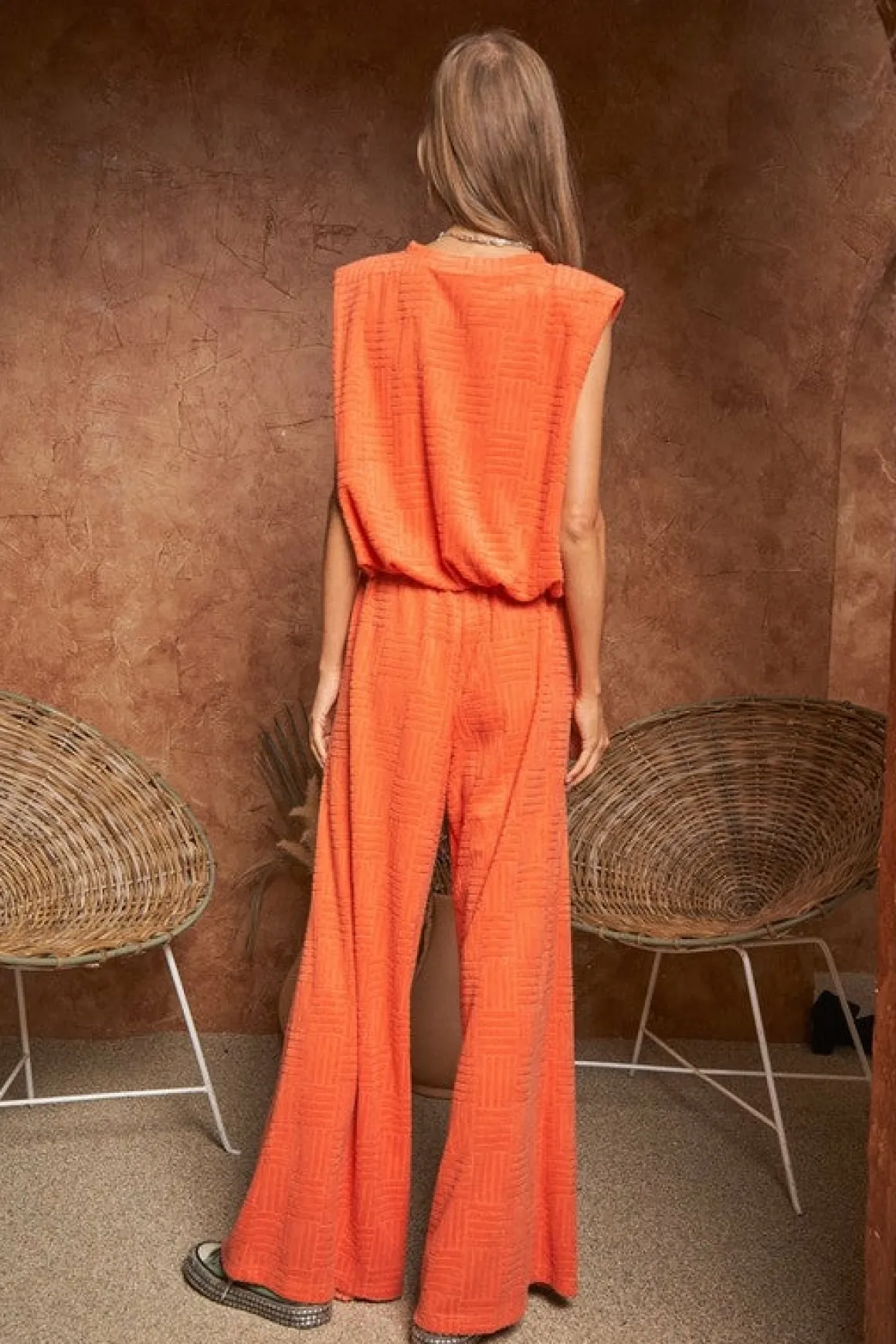 velvet_sleeveless_round_n_12.webp Velvet Sleeveless Round Neck Top and Pants Set *Online Only*